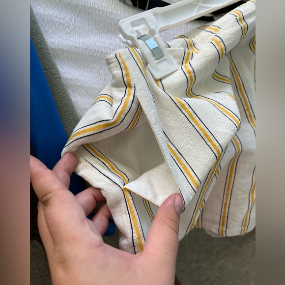 Forever 21 yellow and white striped shorts - Picture 4 of 7